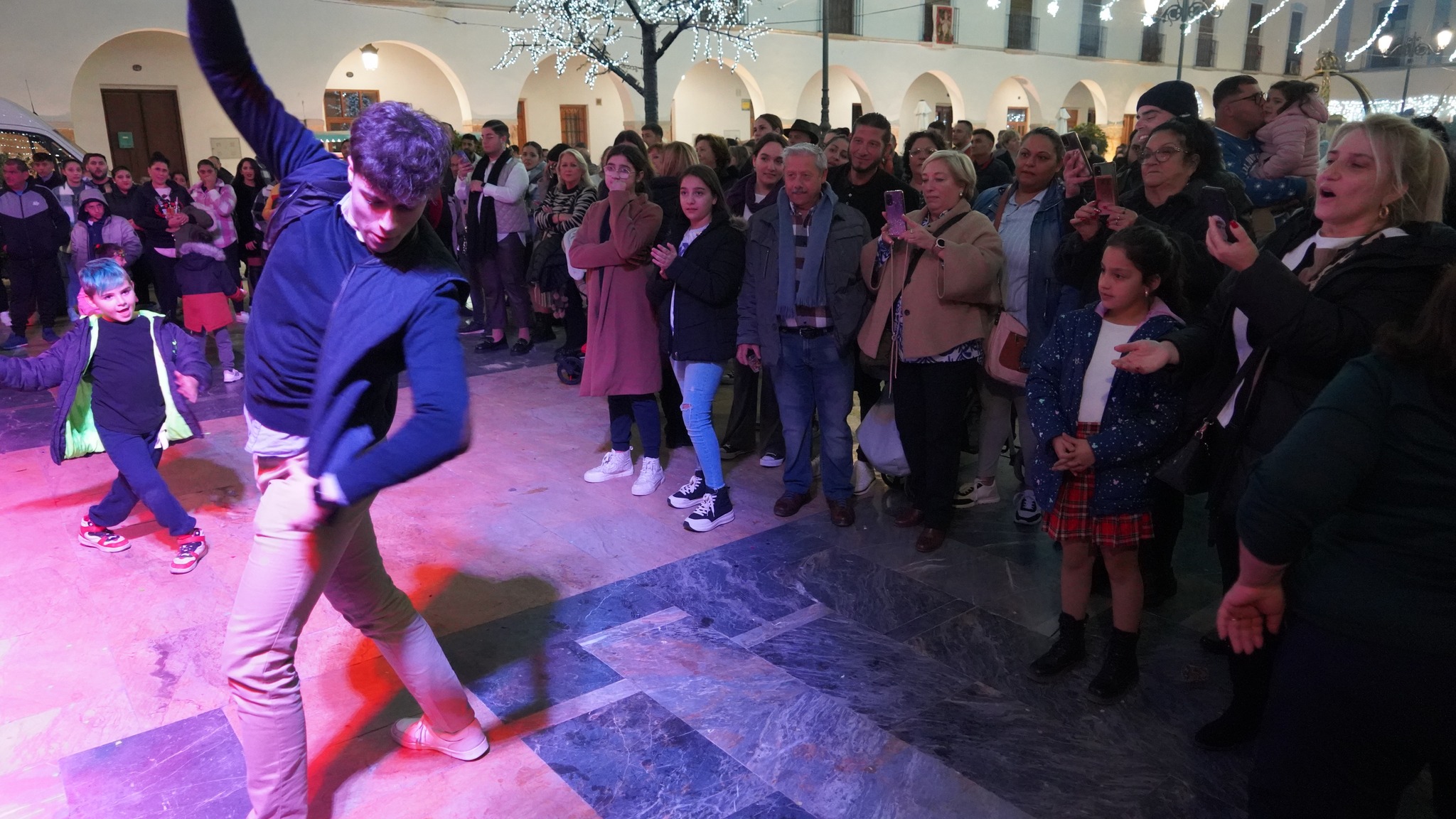 Berja celebra la Navidad este domingo con una Zambomba Flamenca en la Plaza Porticada